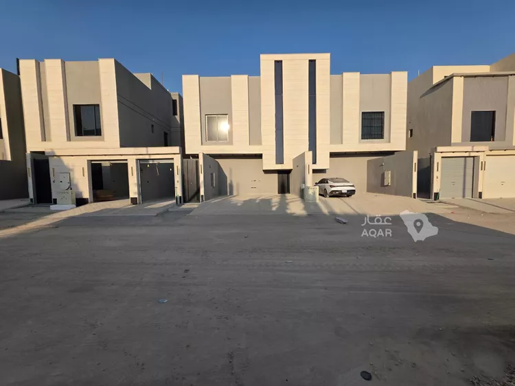 دور للبيع في شارع العزيزيه, حي طيبة, مدينة الرياض, منطقة الرياض
