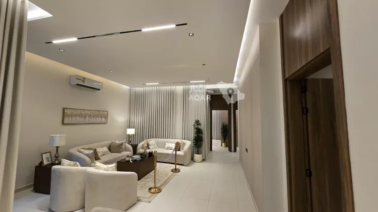 Floor for Sale in Riyadh Okaz 11