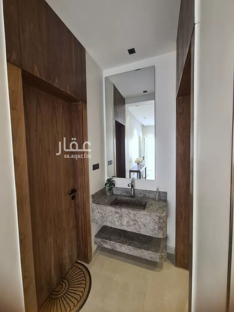 دور للبيع في شارع إسماعيل القيسي, حي عكاظ, مدينة الرياض, منطقة الرياض صورة 4