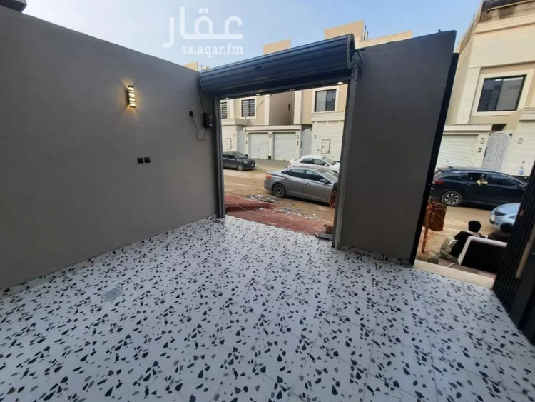 فيلا للبيع في شارع الصفا الملبد, حي طيبة, مدينة الرياض, منطقة الرياض صورة 2