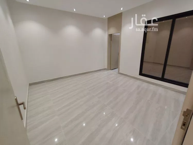 فيلا للبيع في شارع العزيزيه, حي طيبة, مدينة الرياض, منطقة الرياض صورة 5