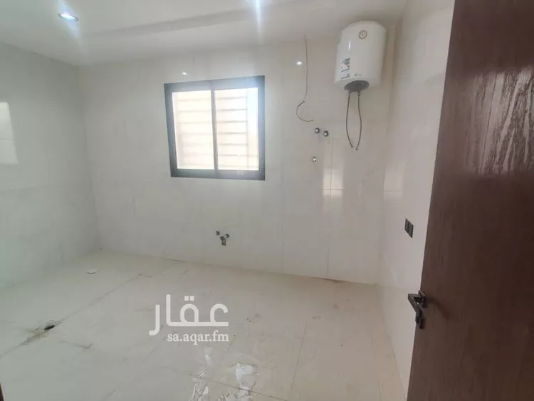 دور للبيع في شارع السخاء, حي بدر, مدينة الرياض, منطقة الرياض 9