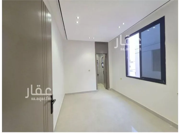 دور للبيع في شارع ابن نعيم, حي طيبة, مدينة الرياض, منطقة الرياض 8