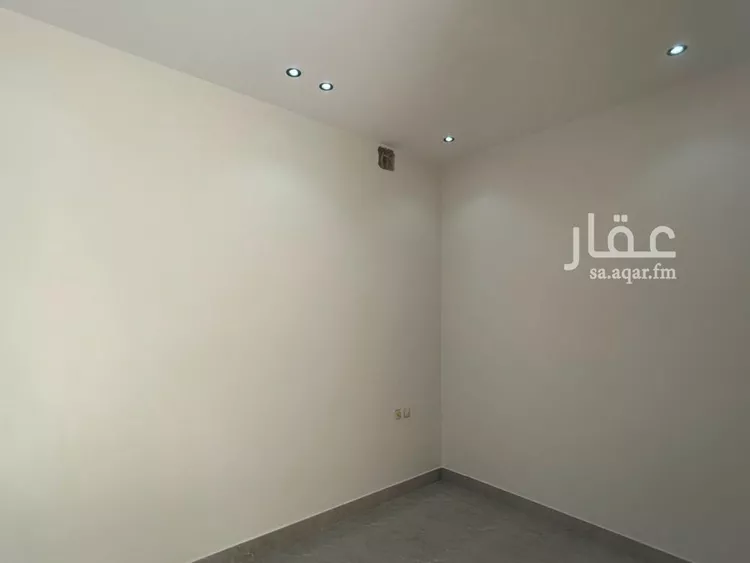 دور للبيع في شارع العزيزيه, حي طيبة, مدينة الرياض, منطقة الرياض صورة 3
