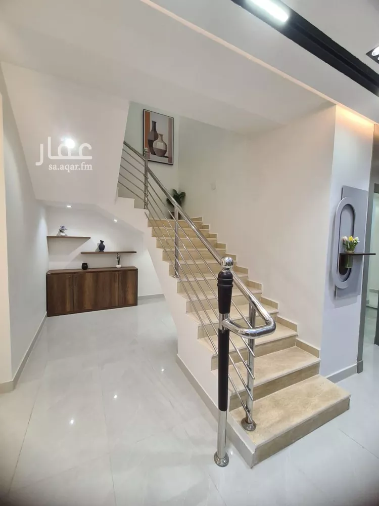 فيلا للبيع في شارع العزيزيه, حي طيبة, مدينة الرياض, منطقة الرياض 18