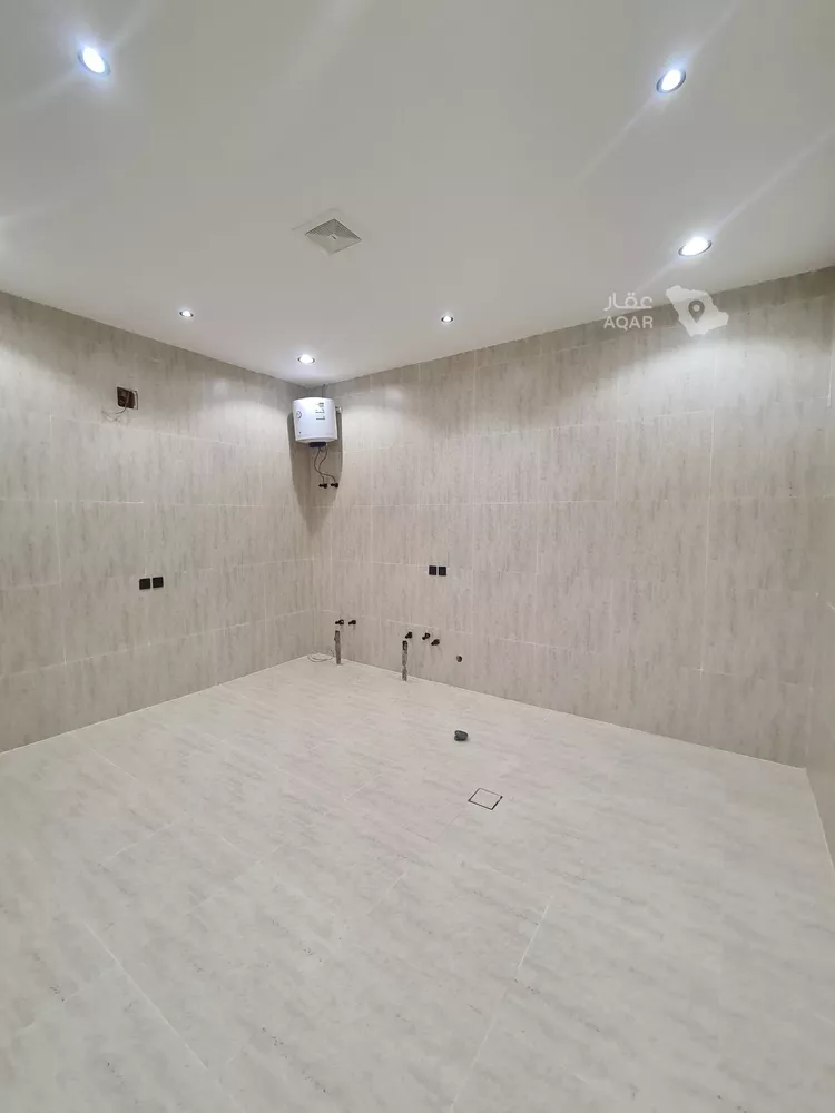 دور للبيع في شارع العزيزيه, حي طيبة, مدينة الرياض, منطقة الرياض 7