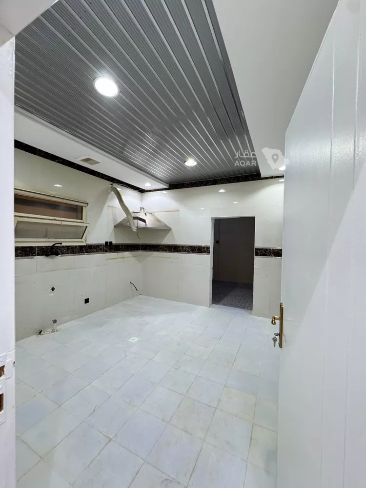 Villa for Sale in Riyadh Tuwaiq 5
