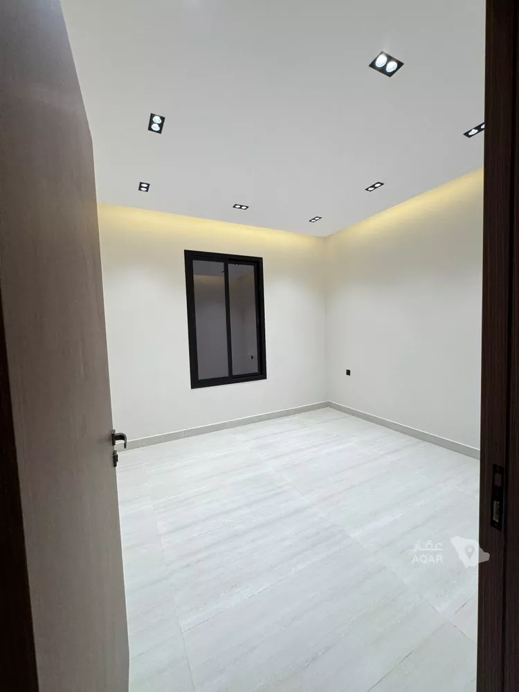 Floor for Sale in Riyadh Dahiat Namar 11