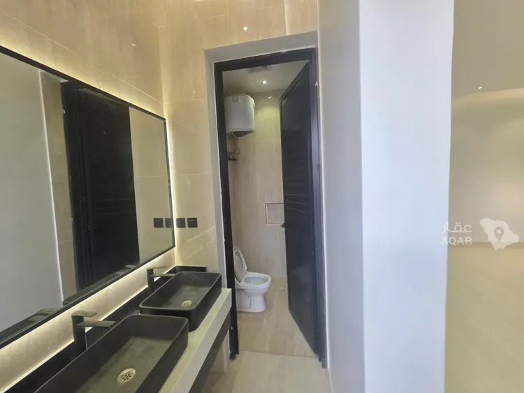 دور للبيع في شارع العزيزيه, حي طيبة, مدينة الرياض, منطقة الرياض صورة 5