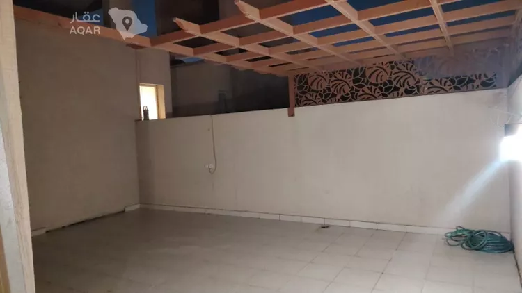 Floor for Rent in Riyadh An Narjis 16
