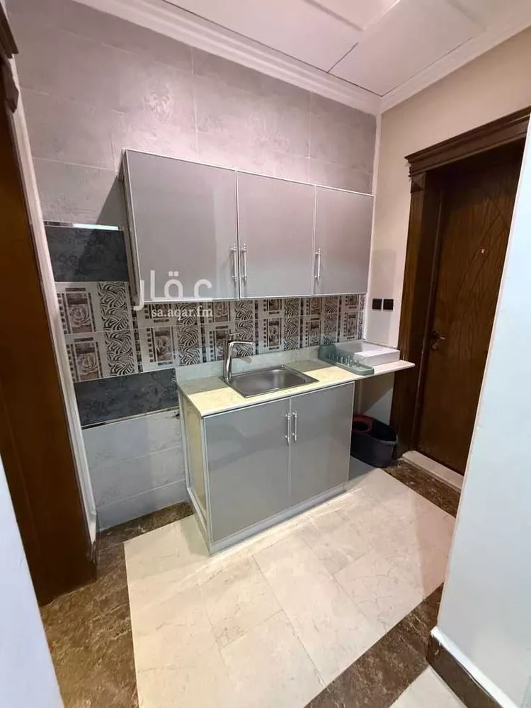 شقة للإيجار في شارع الامينى, حي الروضة, مدينة جدة, منطقة مكة المكرمة صورة 2