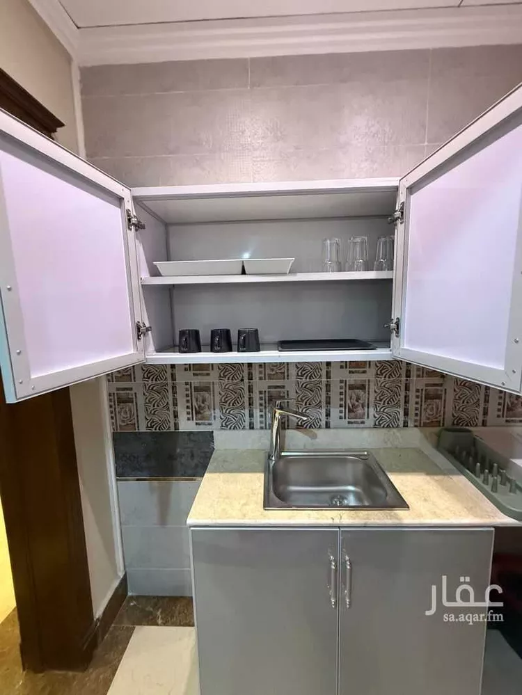 شقة للإيجار في شارع الامينى, حي الروضة, مدينة جدة, منطقة مكة المكرمة صورة 3