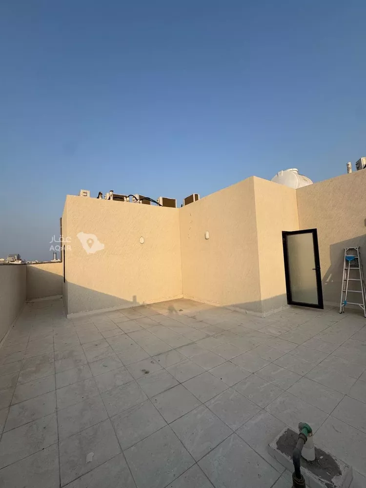 عمارة للبيع في شارع السادس عشر ، حي الثقبة ، الخبر ، الخبر 10
