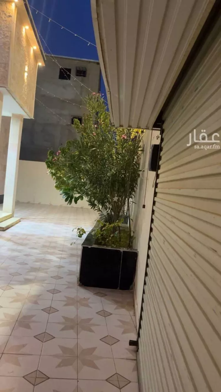 بيت للبيع في شارع الاندلس 14 ، حي النهضة ، أبو عريش ، ابو عريش