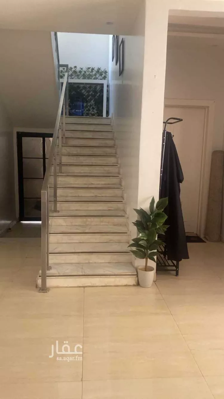 فيلا للبيع في طريق عرفات الفرعي ، حي العزيزية ، الرياض ، منطقة الرياض صورة 3