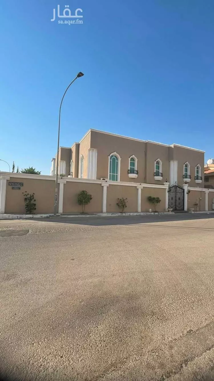 فيلا للبيع في شارع شمس الدين الحريري, حي المثلث, مدينة الاحساء, المنطقة الشرقية