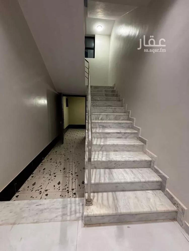 شقة للبيع في شارع قصر الوزية, حي الحمراء الثاني, مدينة الاحساء, المنطقة الشرقية صورة 3