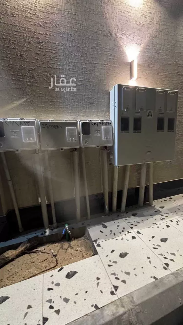 شقة للبيع في شارع قصر الوزية, حي الحمراء الثاني, مدينة الاحساء, المنطقة الشرقية صورة 4