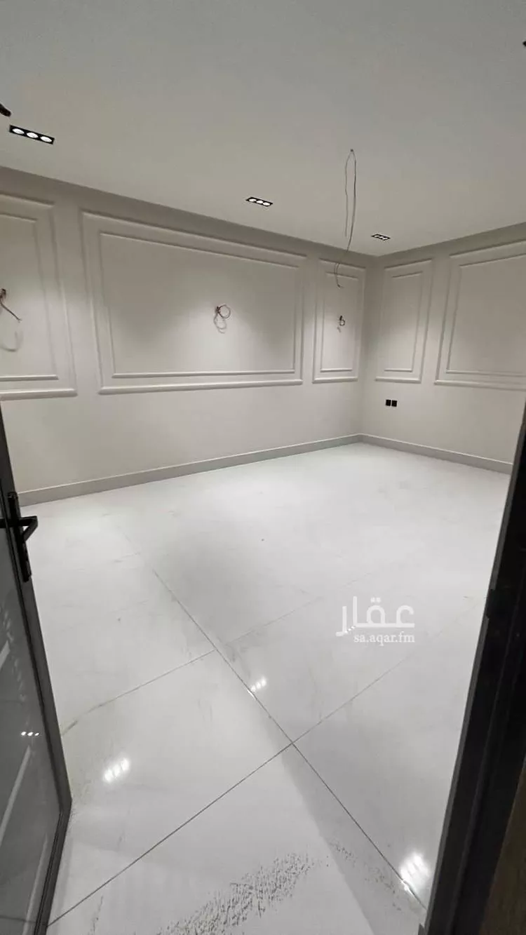 دور للبيع في شارع قصر الوزية, حي الحمراء الثاني, مدينة الاحساء, المنطقة الشرقية صورة 3