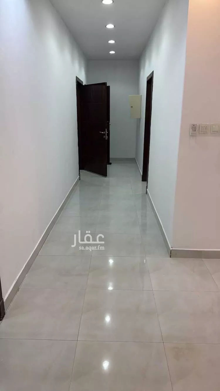 شقة للإيجار في شارع رقم 9, حي العزيزية, مدينة الرياض, منطقة الرياض صورة 3