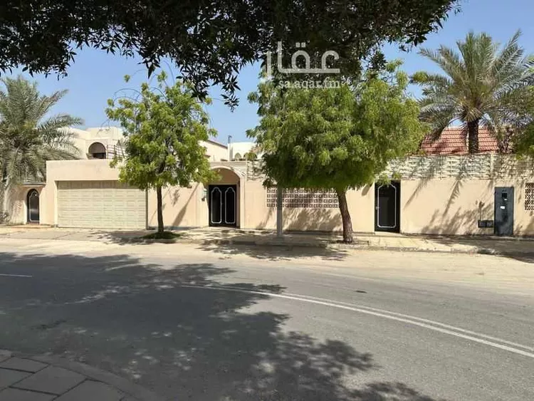 فيلا للبيع في شارع شارع الوشم, حي مكه الشماليه, مدينة مدينه الجبيل الصناعيه, المنطقة الشرقية