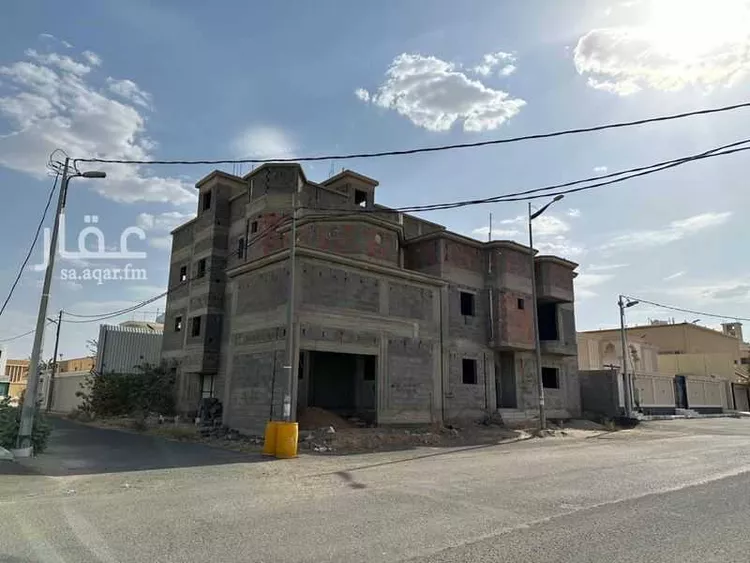 عمارة للبيع في شارع البوادي, حي الحرف, مدينة بيشه, منطقة عسير صورة 3