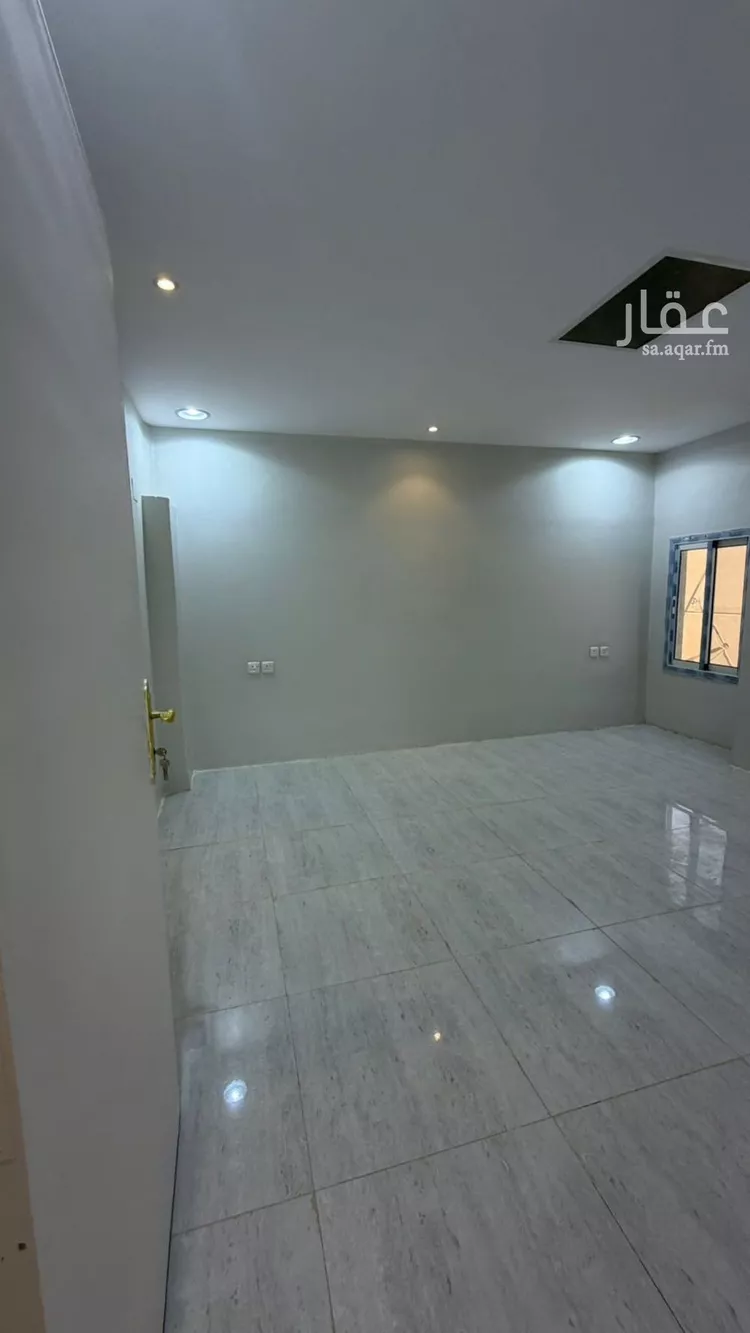 شقة للإيجار في شارع ثادق, حي الزهراء, مدينة الرياض, منطقة الرياض