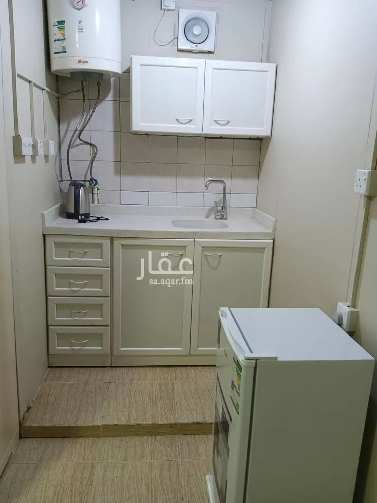 شقة للإيجار في شارع عمر بن عبدالعزيز, حي الزهراء, مدينة الرياض, منطقة الرياض صورة 2