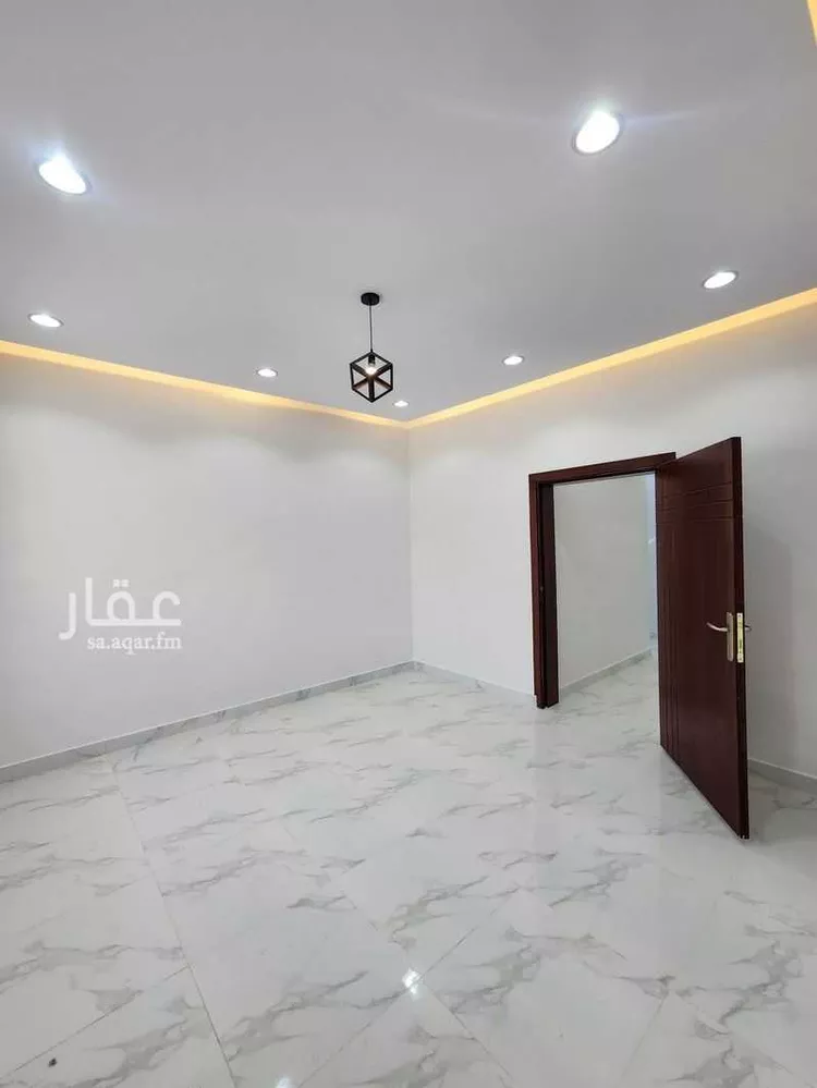 فيلا للبيع في شارع 9994285, حي الباطن, مدينة حفر الباطن, المنطقة الشرقية صورة 2