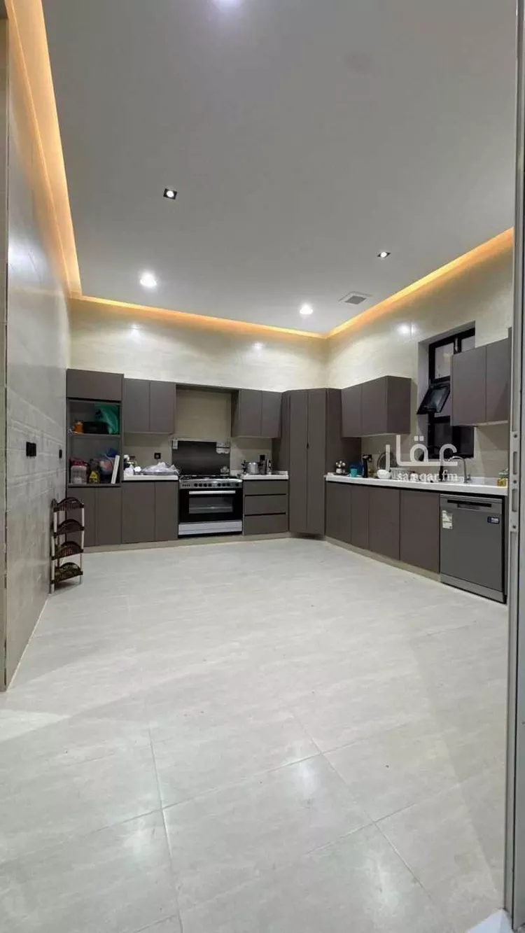 فيلا للبيع في شارع الريان 121, حي الريان, مدينة حفر الباطن, المنطقة الشرقية