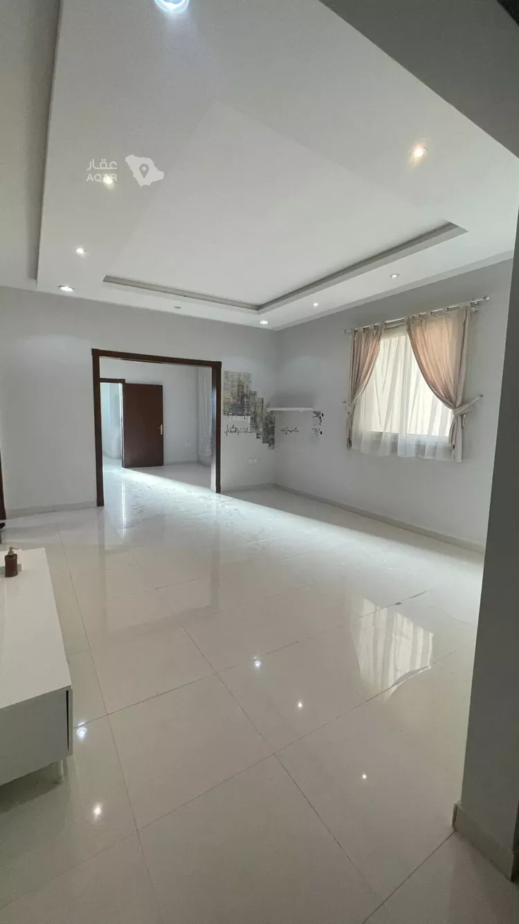 Floor for Rent in Riyadh Al Arid 6