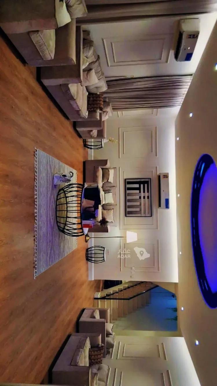 Floor for Rent in Riyadh Al Mahdiyah 7