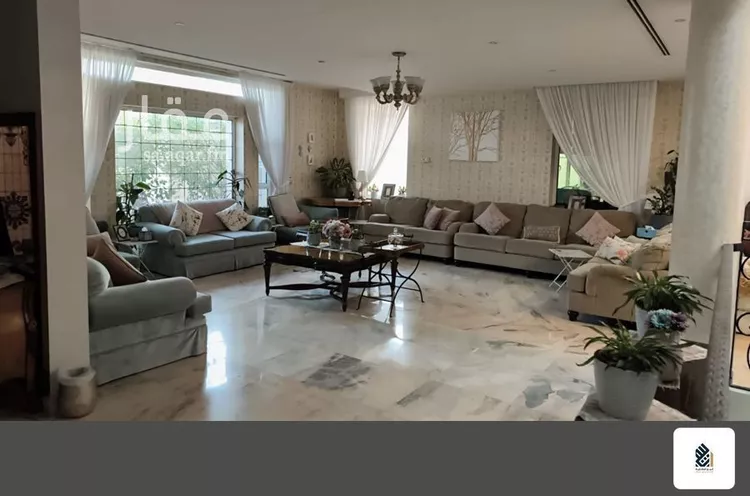 فيلا للبيع في شارع اسماء بنت ابي بكر, حي الدانة الشمالية, مدينة الظهران, المنطقة الشرقية صورة 2