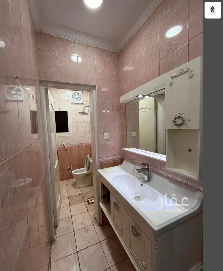 عمارة للبيع في شارع ابن ابي عثمان, حي الدفاع, مدينة المدينة المنورة, منطقة المدينة المنورة 12