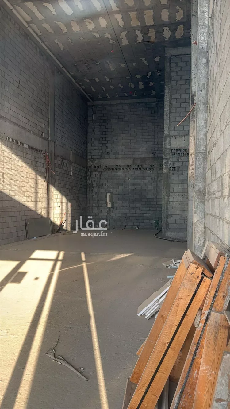 محل للإيجار في شارع طريق الملك عبدالله, حي السلمانية الثالث, مدينة الاحساء, المنطقة الشرقية صورة 2