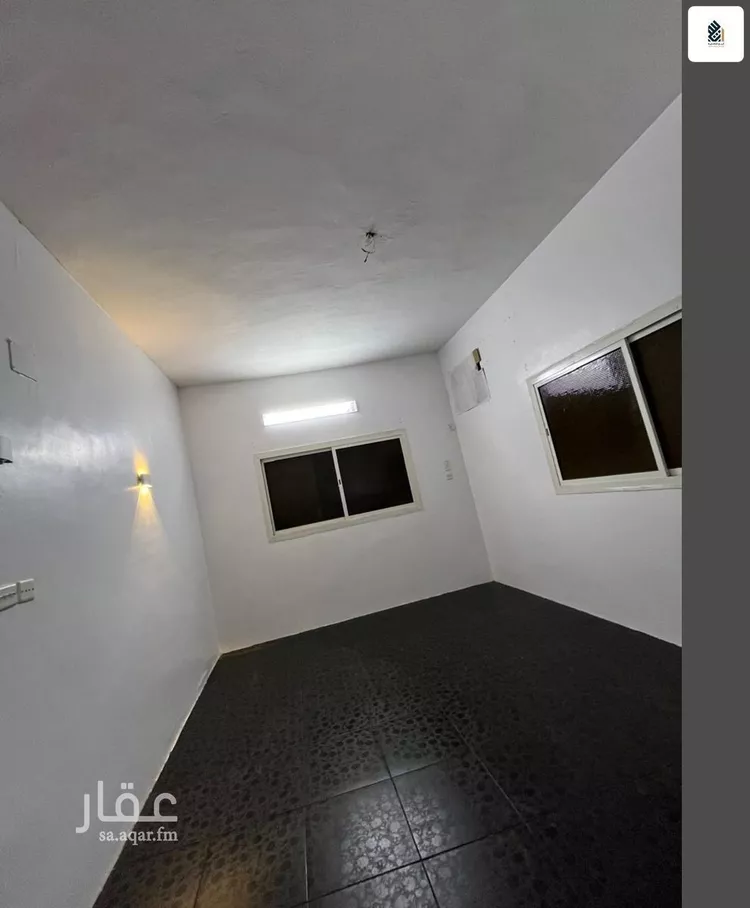 عمارة للبيع في شارع ابن ابي عثمان, حي الدفاع, مدينة المدينة المنورة, منطقة المدينة المنورة 8
