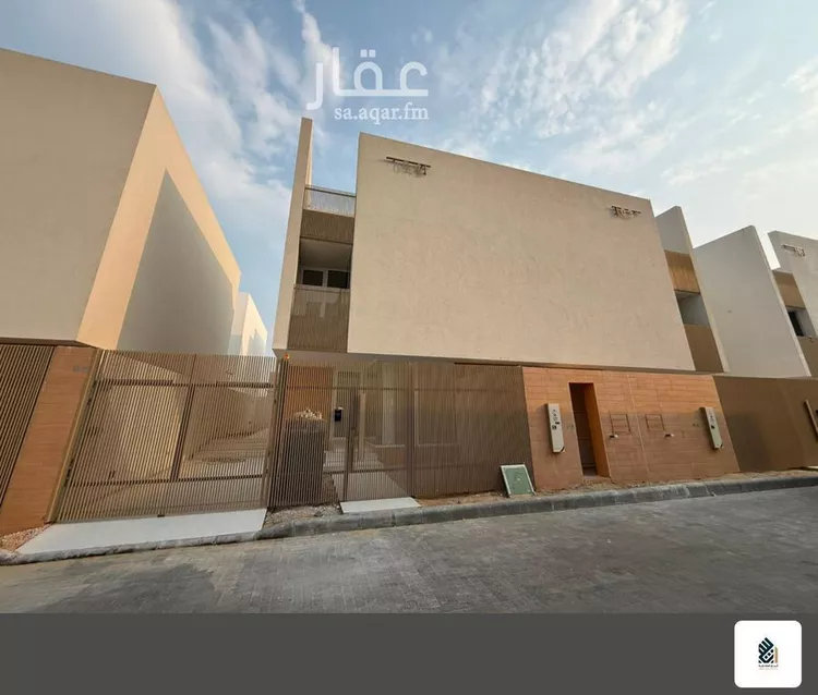 فيلا للإيجار في شارع الصدفة, حي الصدفة, مدينة الدمام, المنطقة الشرقية