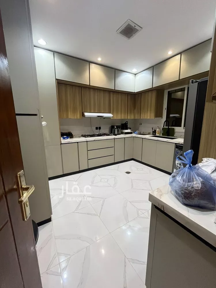 Floor for Rent in Riyadh Taiba