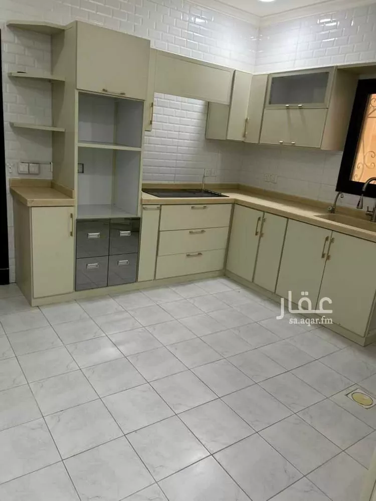 فيلا للبيع في شارع قرن المنازل, حي الصواري, مدينة الخبر, المنطقة الشرقية صورة 5