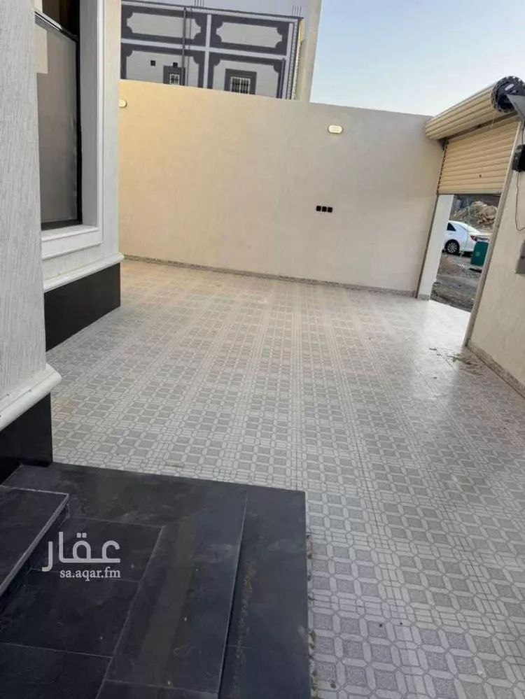 دور للبيع في شارع ابي المنيع الهاشمي, حي ضاحية الإسكان, مدينة الطائف, منطقة مكة المكرمة صورة 2