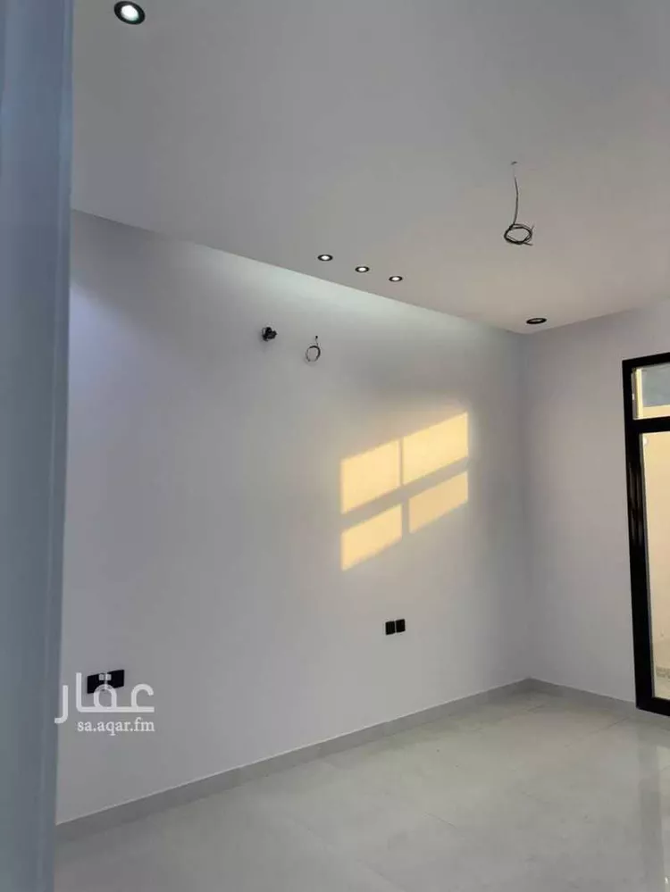 دور للبيع في شارع ابي المنيع الهاشمي, حي ضاحية الإسكان, مدينة الطائف, منطقة مكة المكرمة صورة 3