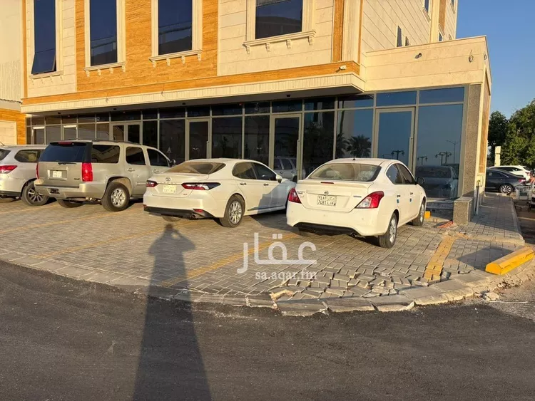 محل للإيجار في شارع الحارث ابن وهب, حي المنتزة الغربي, مدينة بريدة, منطقة القصيم صورة 3