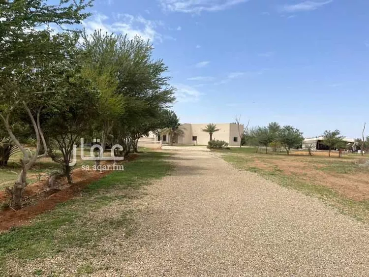 مزرعة للبيع في شارع لا يوجد, حي مزارع المليداء الشماليه, مدينة عيون الجواء, منطقة القصيم صورة 2