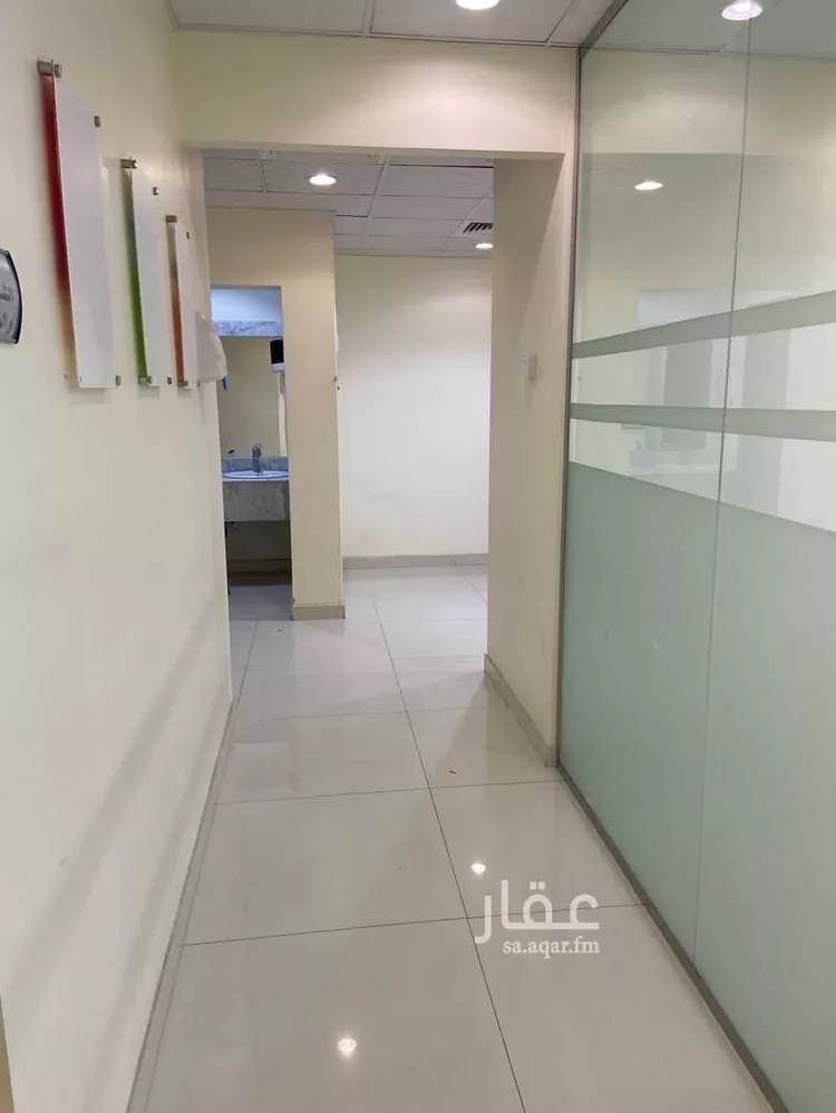 مكتب تجاري للإيجار في شارع الامام عبدالله بن سعود بن عبدالعزيز الفرعى, حي إشبيلية, مدينة الرياض, منطقة الرياض صورة 2