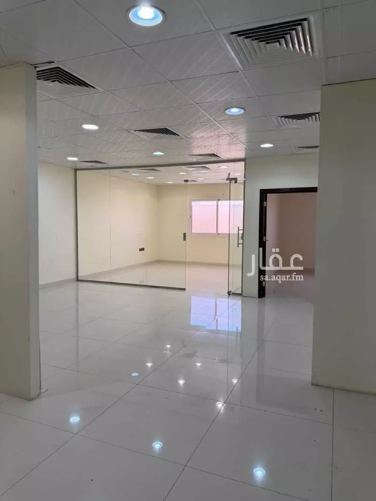 Commercial Office for Rent in Riyadh Ishbiliyah صورة 4