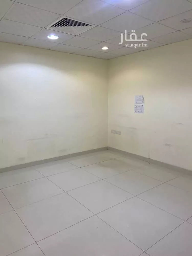 مكتب تجاري للإيجار في شارع الامام عبدالله بن سعود بن عبدالعزيز الفرعى, حي إشبيلية, مدينة الرياض, منطقة الرياض صورة 3