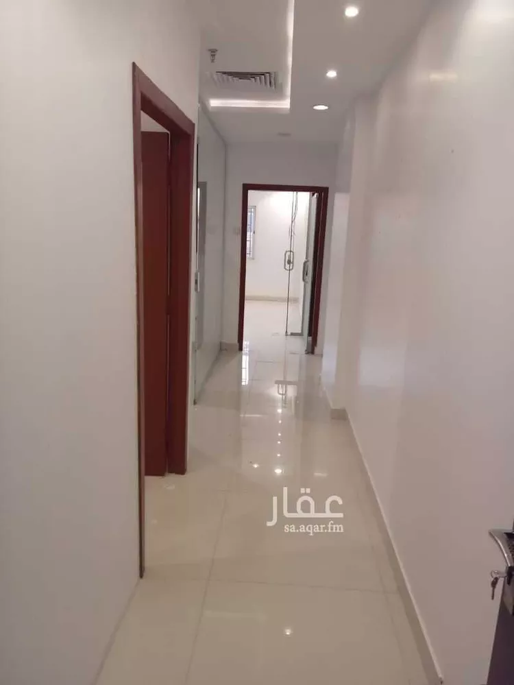 مكتب تجاري للإيجار في شارع الامام عبدالله بن سعود بن عبدالعزيز الفرعى, حي إشبيلية, مدينة الرياض, منطقة الرياض صورة 4