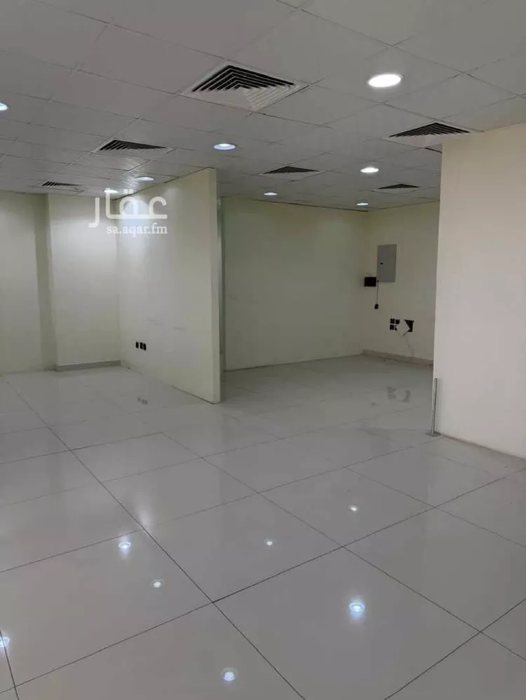 Commercial Office for Rent in Riyadh Ishbiliyah صورة 3