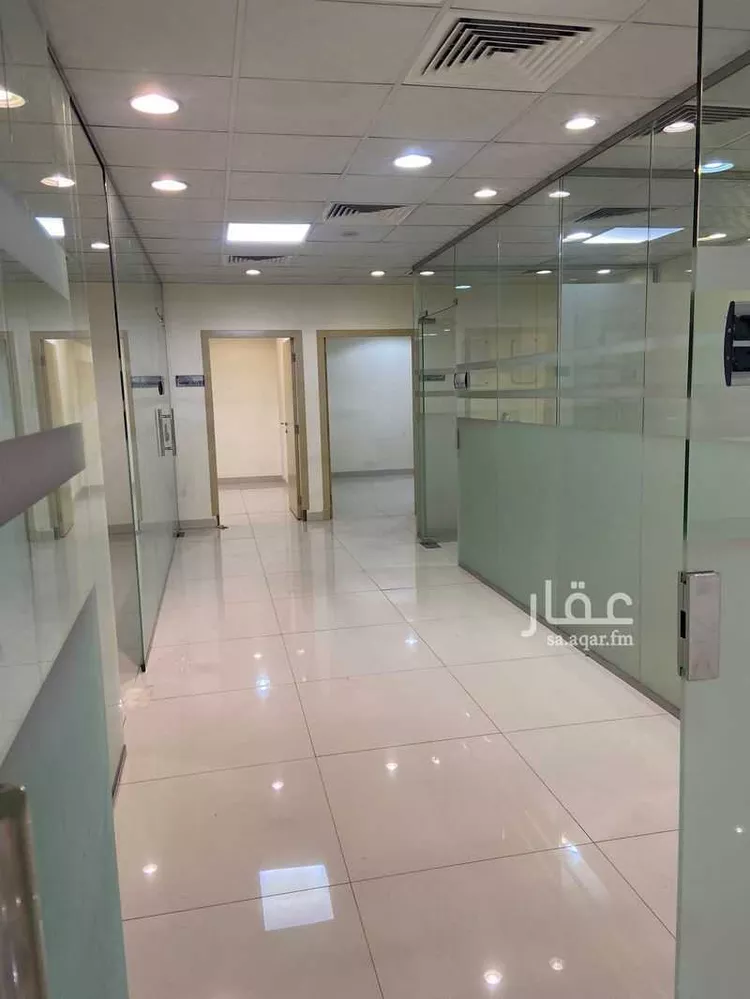 مكتب تجاري للإيجار في شارع الامام عبدالله بن سعود بن عبدالعزيز الفرعى, حي إشبيلية, مدينة الرياض, منطقة الرياض صورة 5