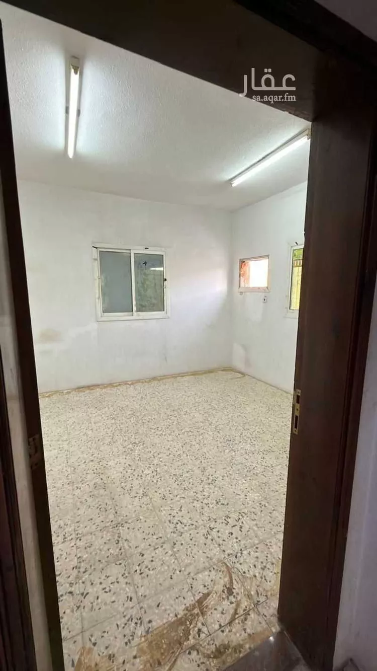 عمارة للإيجار في شارع شارع  3, حي الضباب, مدينة الجبيل, المنطقة الشرقية صورة 2